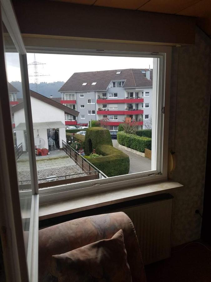 Sonnige Ruhige Dachzimmer Inkl Wifi Plus Kaffee Mit Wg Dusche Und Neuer Kueche เลอร์ราค ภายนอก รูปภาพ